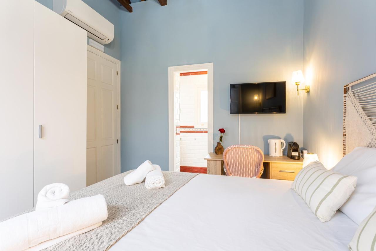 Casa De Alma Hotel Malaga Exterior photo